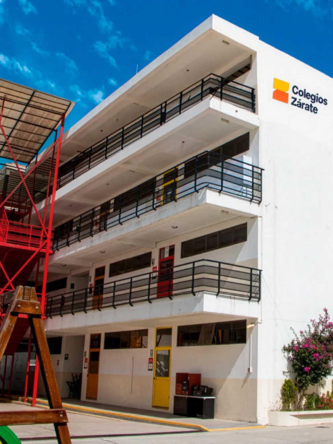 Aula moderna Colegios Zárate